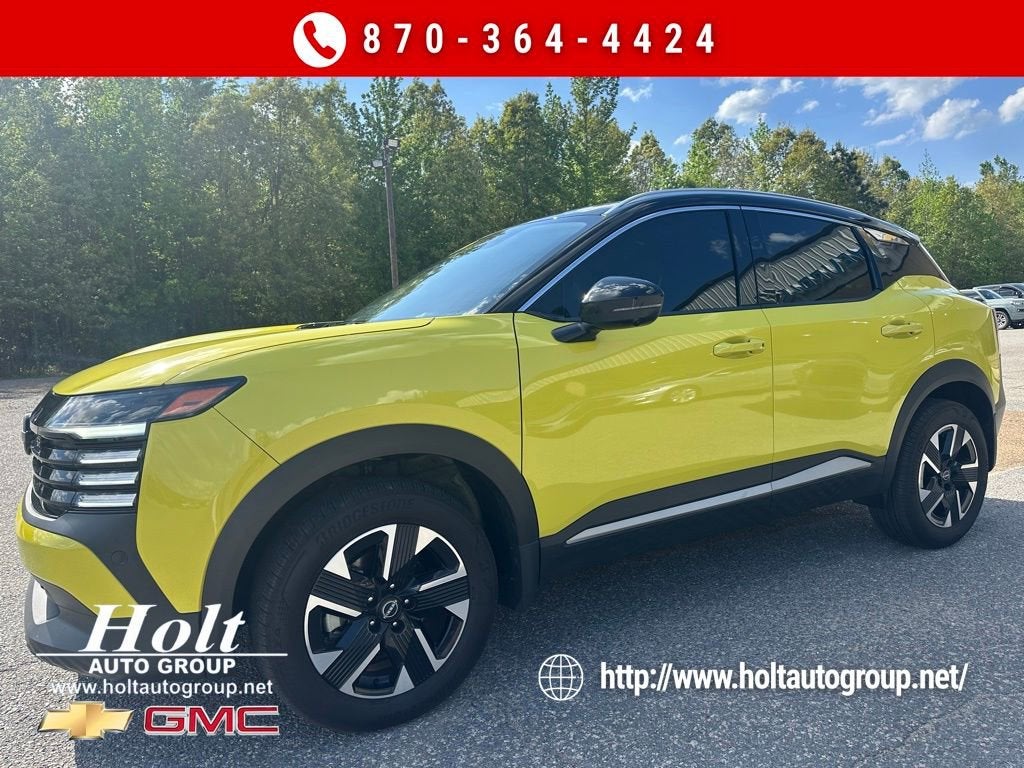 2025 Nissan Kicks SR in Yellow — front three-quarter view