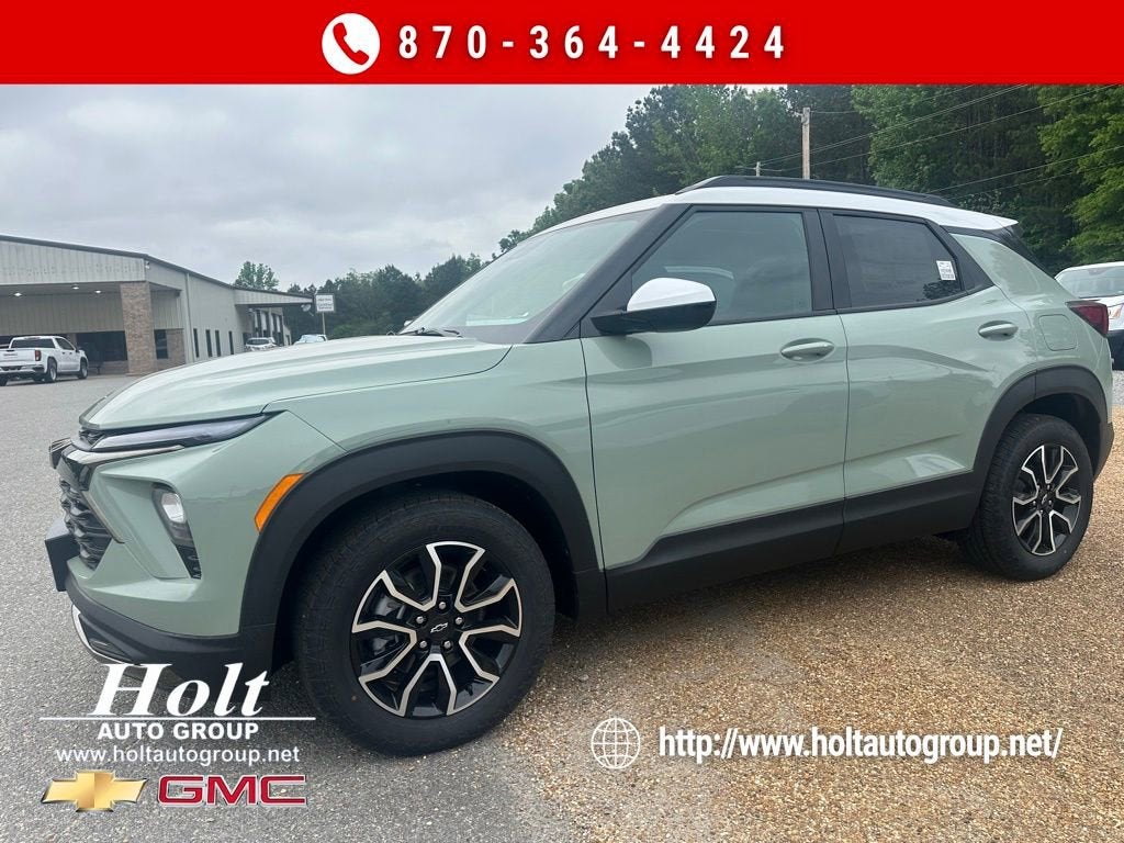 2026 Chevrolet Trailblazer ACTIV in Cacti Green — front three-quarter view